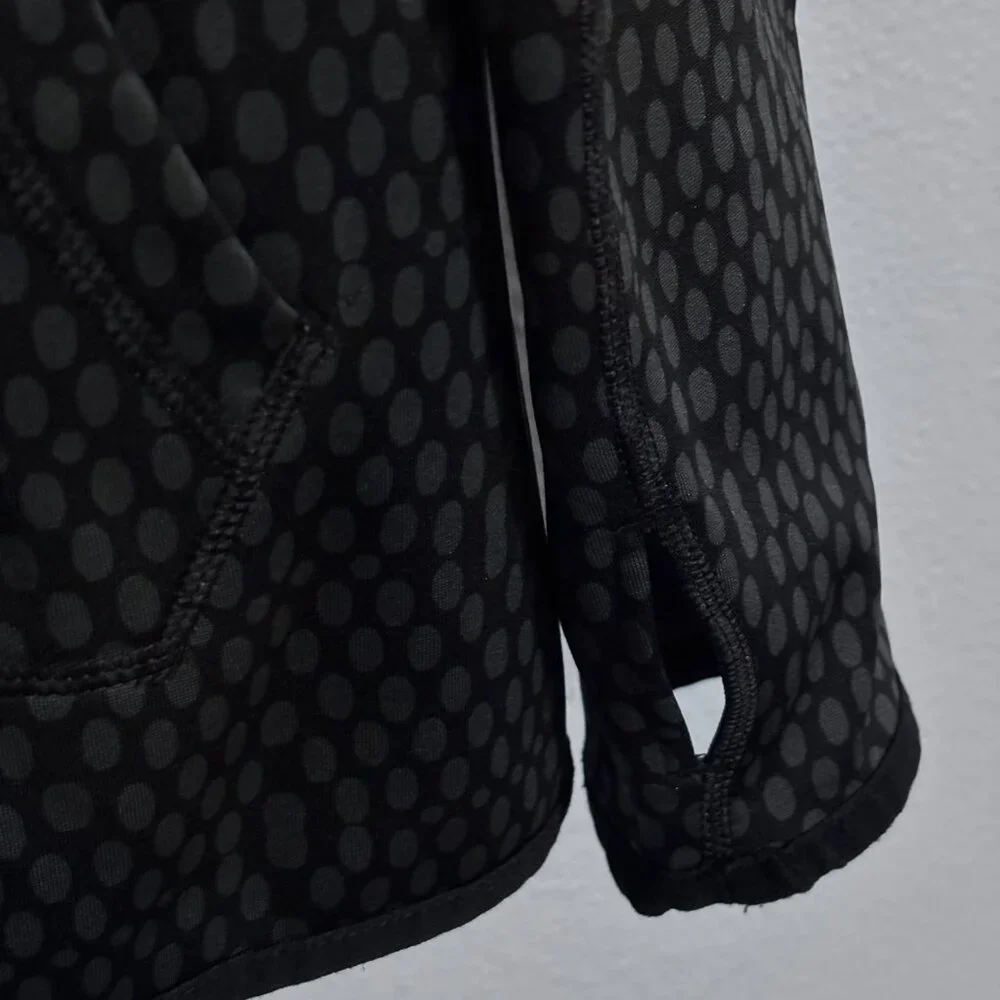 Nike‎ Therma-Fit Black Dot Pattern Hoodie Medium Thumbholes Pullover Sweatshirt